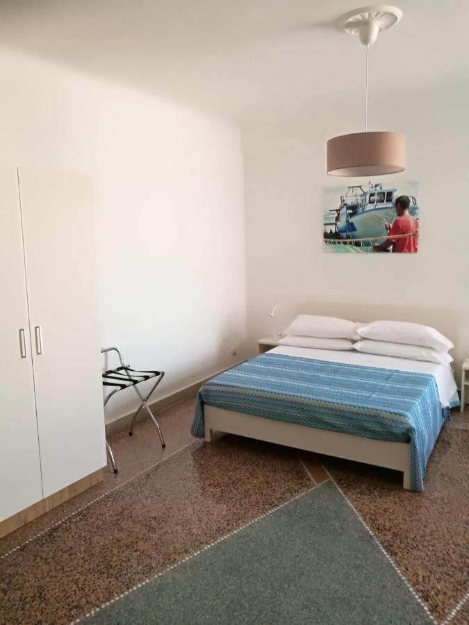 Settimo Sole Affitta Camere Taranto Luaran gambar
