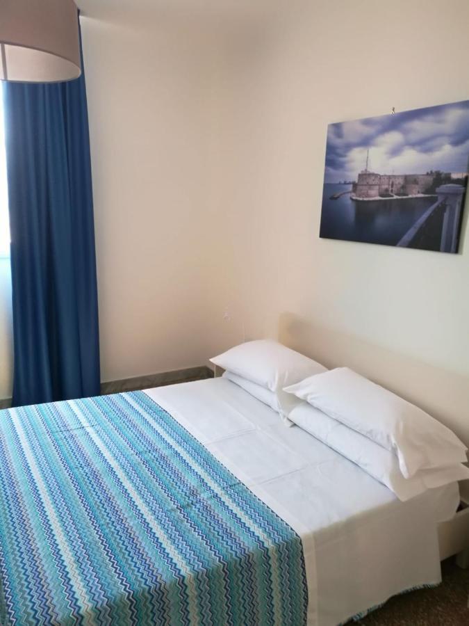 Settimo Sole Affitta Camere Taranto Luaran gambar